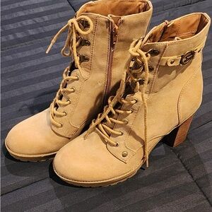Size 11 G by Guess boots